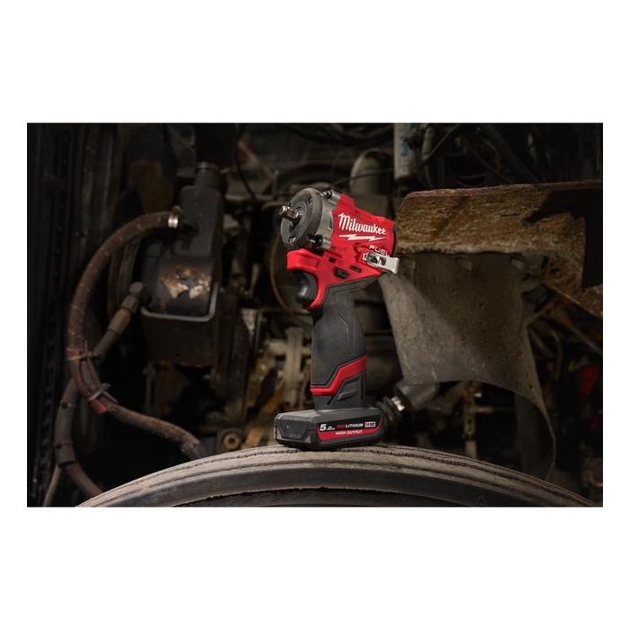 Bild von Milwaukee Akku-Schlagschrauber M12FCIWF12G3-502X inkl. 2x 5 Ah Akkus und Ladegerät Bild von Milwaukee Akku-Schlagschrauber M12FCIWF12G3-502X inkl. 2x 5 Ah Akkus und Ladegerät