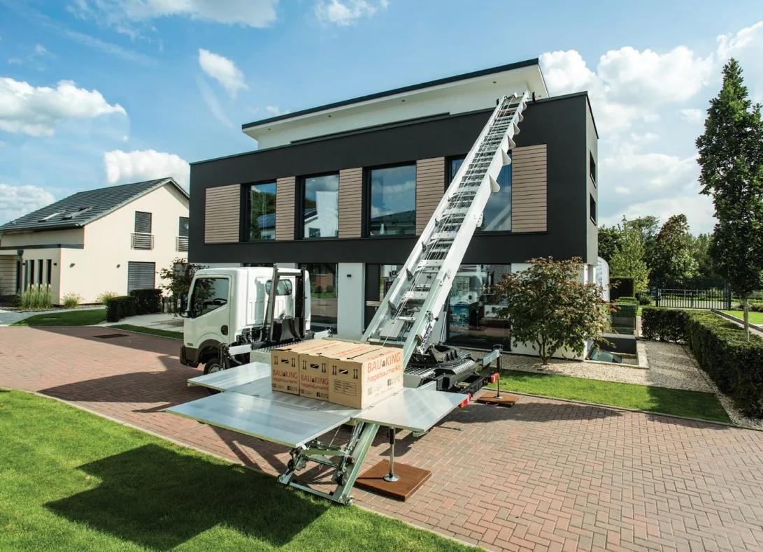Böcker Bauaufzug für Materialtransport an Gebäuden