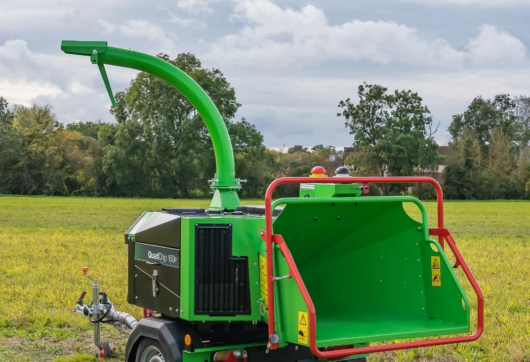 GreenMech Häcksler zur Miete für Gartenbau Baumpflege Kommunen und Forst