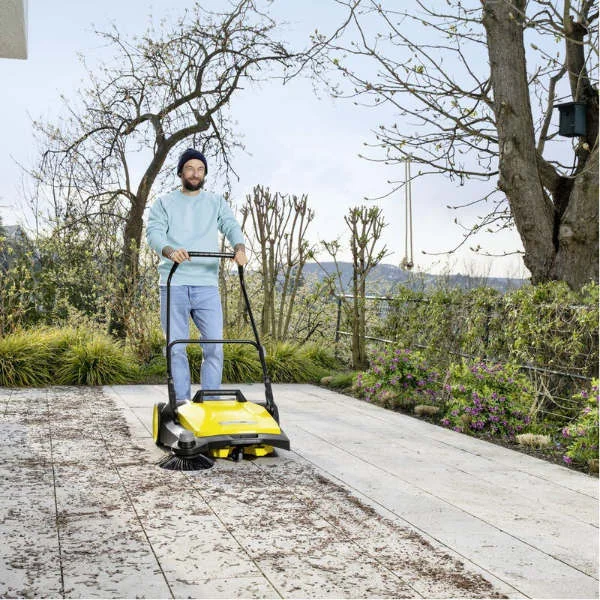 K&auml;rcher&nbsp;Kehrmaschinen