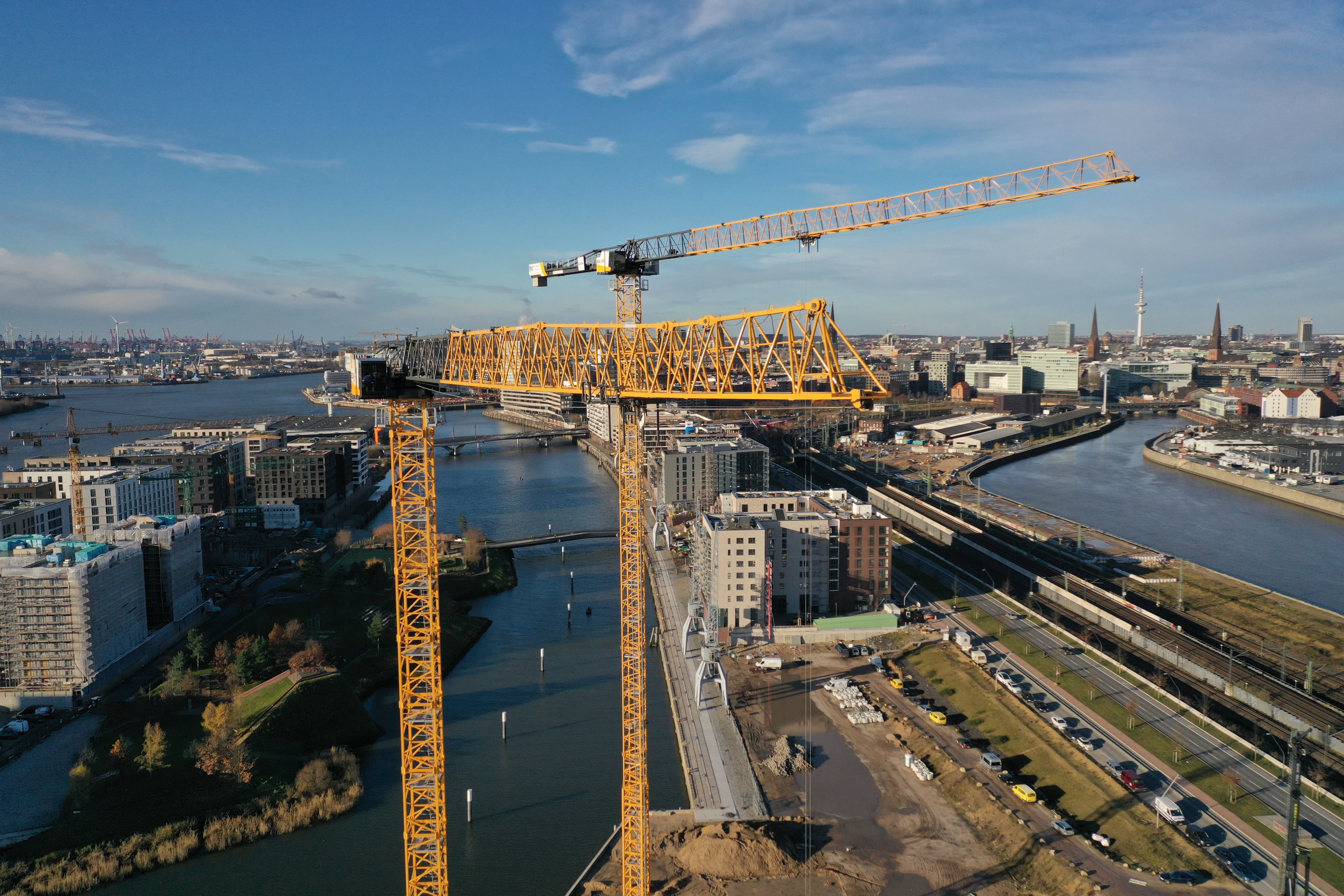 Liebherr EC-H High-Top-Kran bei einem Großprojekt