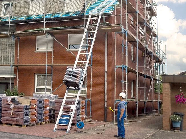 Bauaufzug Schr&auml;gaufzug Toplift 250kg