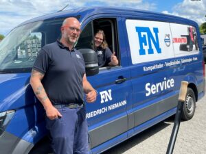 AUSZUBILDENDE/N ZUM MECHATRONIKER/IN FÜR LAND- UND BAUMASCHINEN (M/W/D) AUSZUBILDENDE/N ZUM MECHATRONIKER/IN FÜR LAND- UND BAUMASCHINEN (M/W/D)