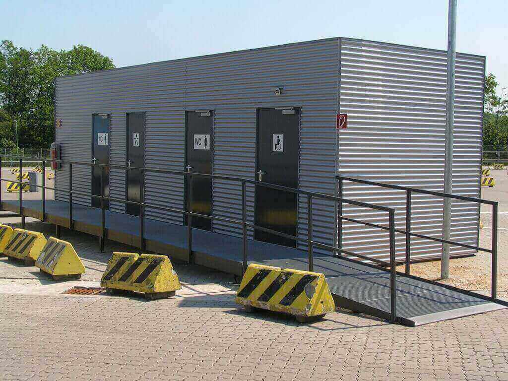 Abfertigungscontainer 5